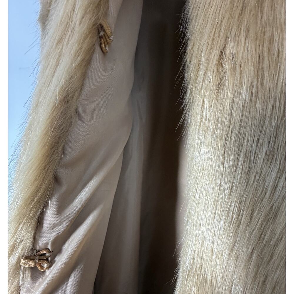 Women’s 3x Camel Faux Fur Vest Sleeveless Open Front Soft Plush Winter Coat - Picture 7 of 7